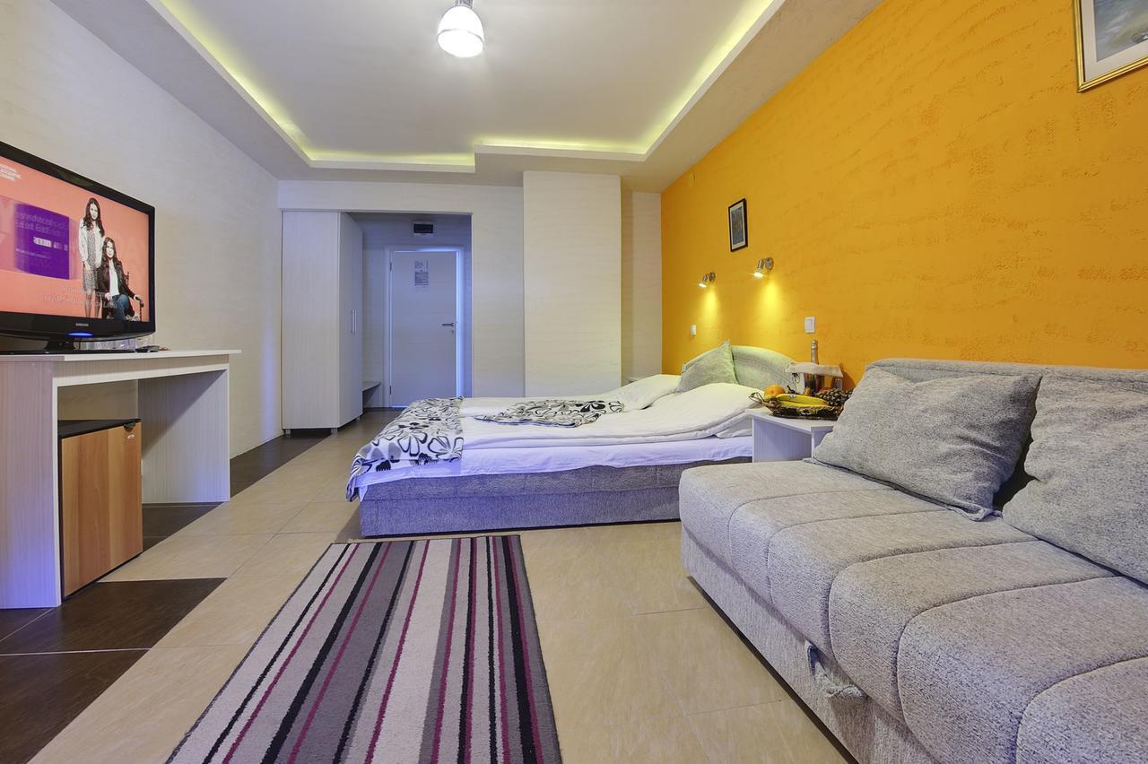 Vila Etna Hotel Ugrinovci  Room photo