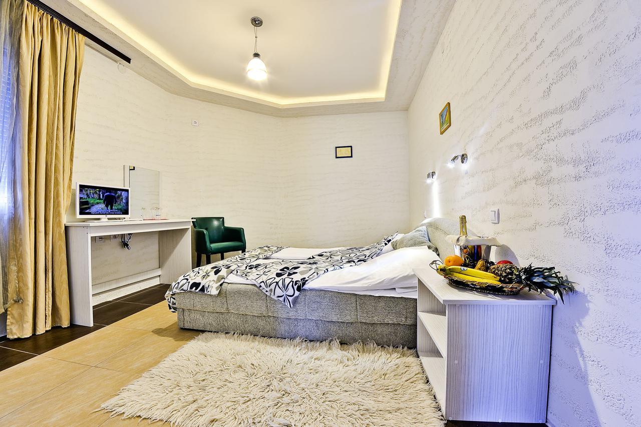 Vila Etna Hotel Ugrinovci  Room photo