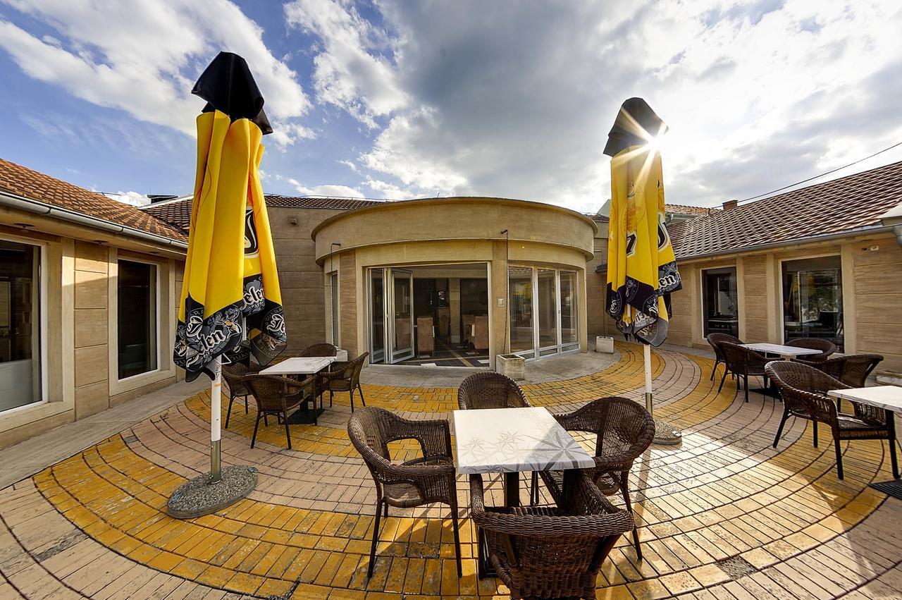 Vila Etna Hotel Ugrinovci  Room photo